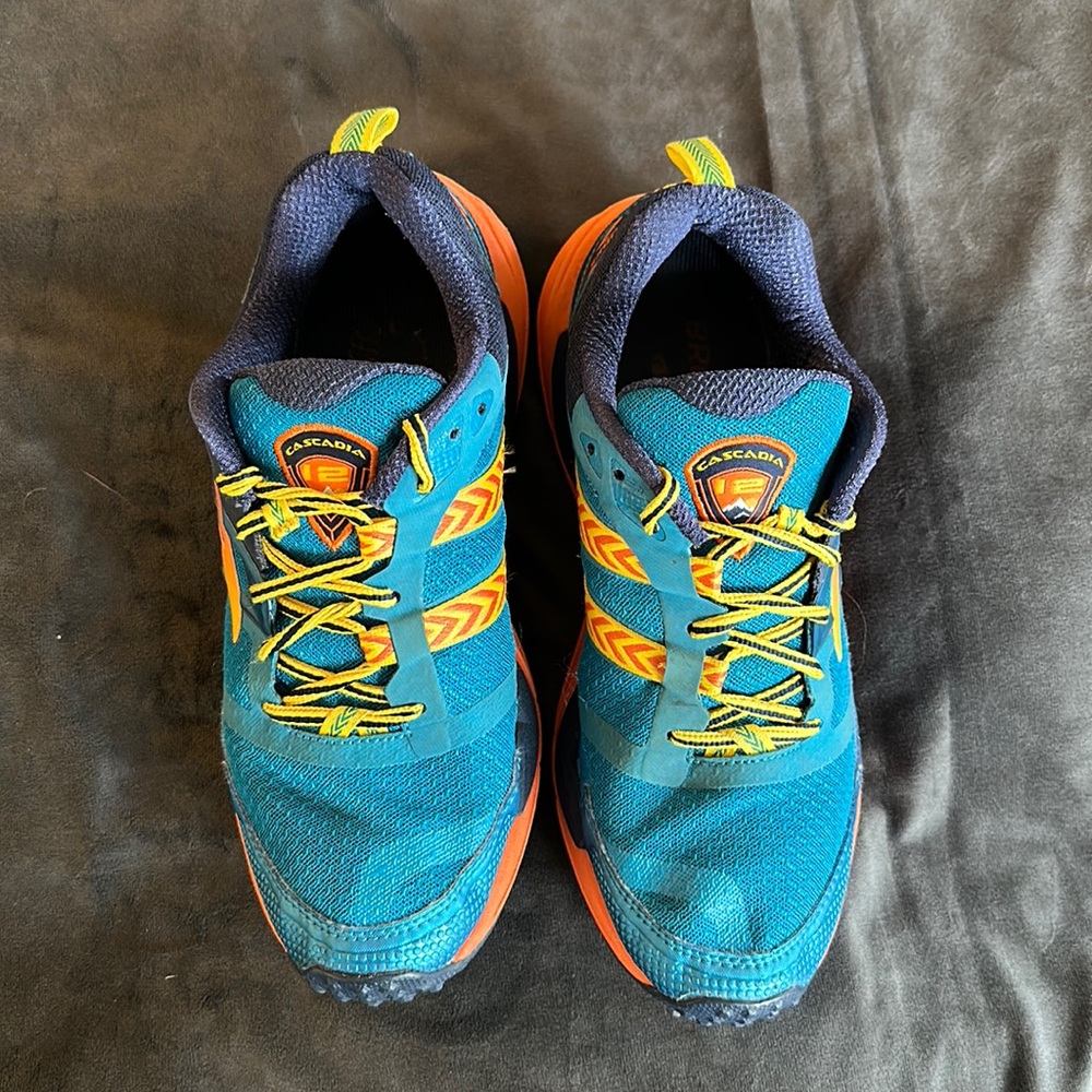 Brooks Cascadia National Park Yellowstone Edition Men’s 7.5